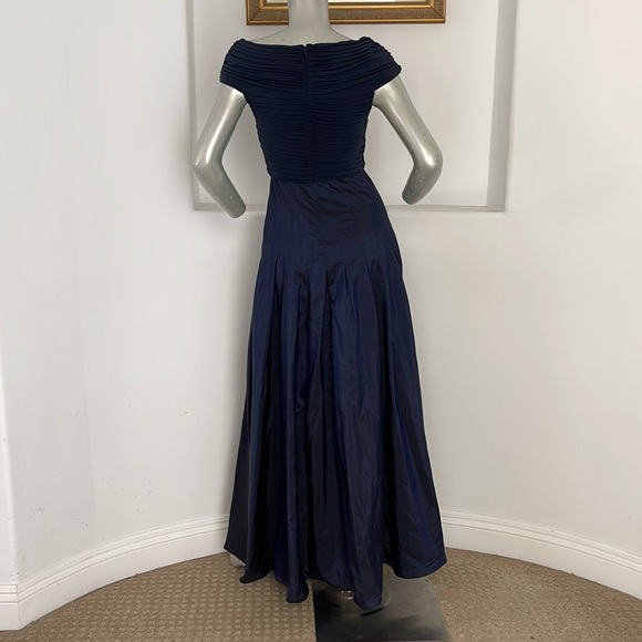 TADASHI Collection Ruched Taffeta Gown Navy Blue Size 2 - Picture 4 of 13